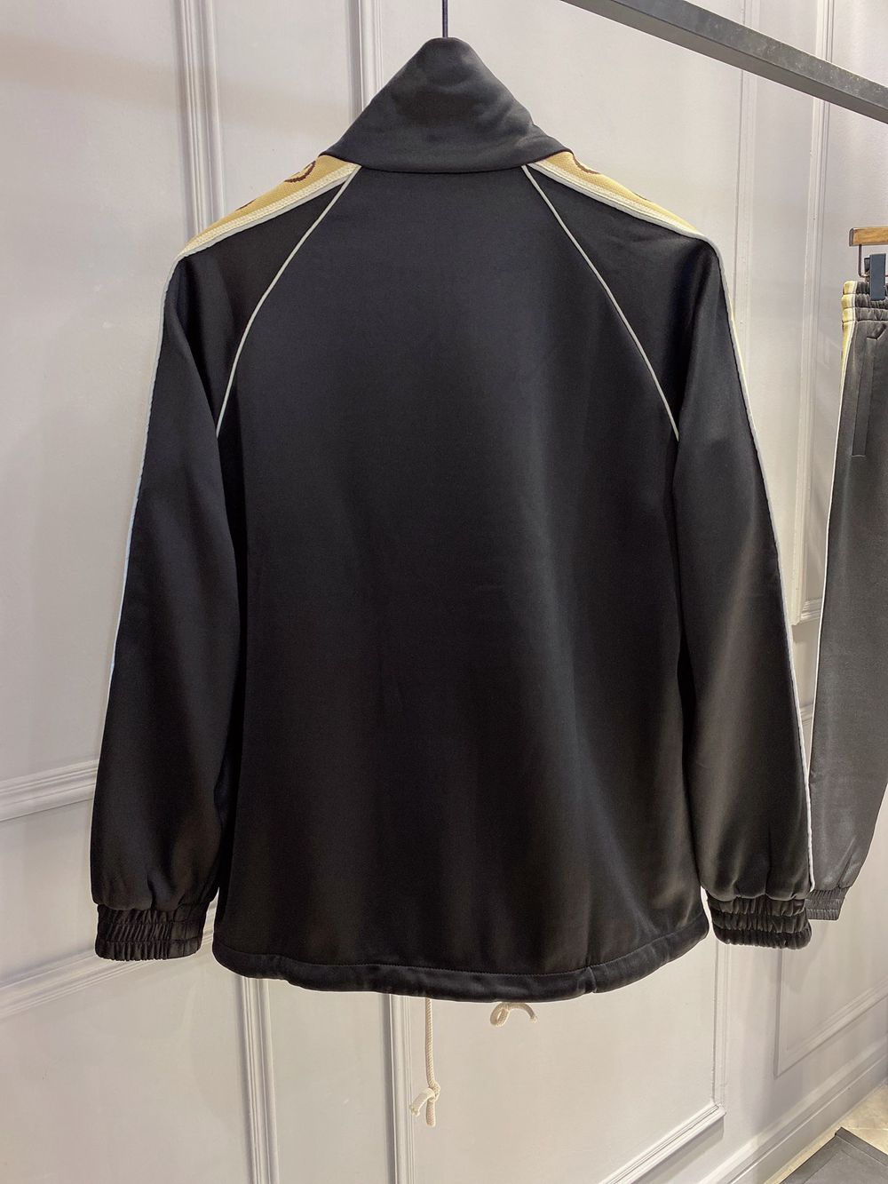 Gvc*1 suit